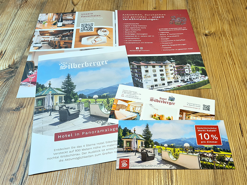 Werbematerial für Hotel Silberberger mit Flyer, Gutschein und Rabattkarte